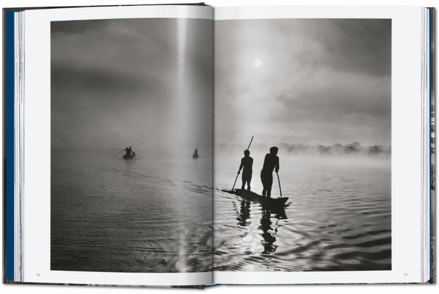 Sebastião Salgado. Amazônia. 45th Ed. - Image 4